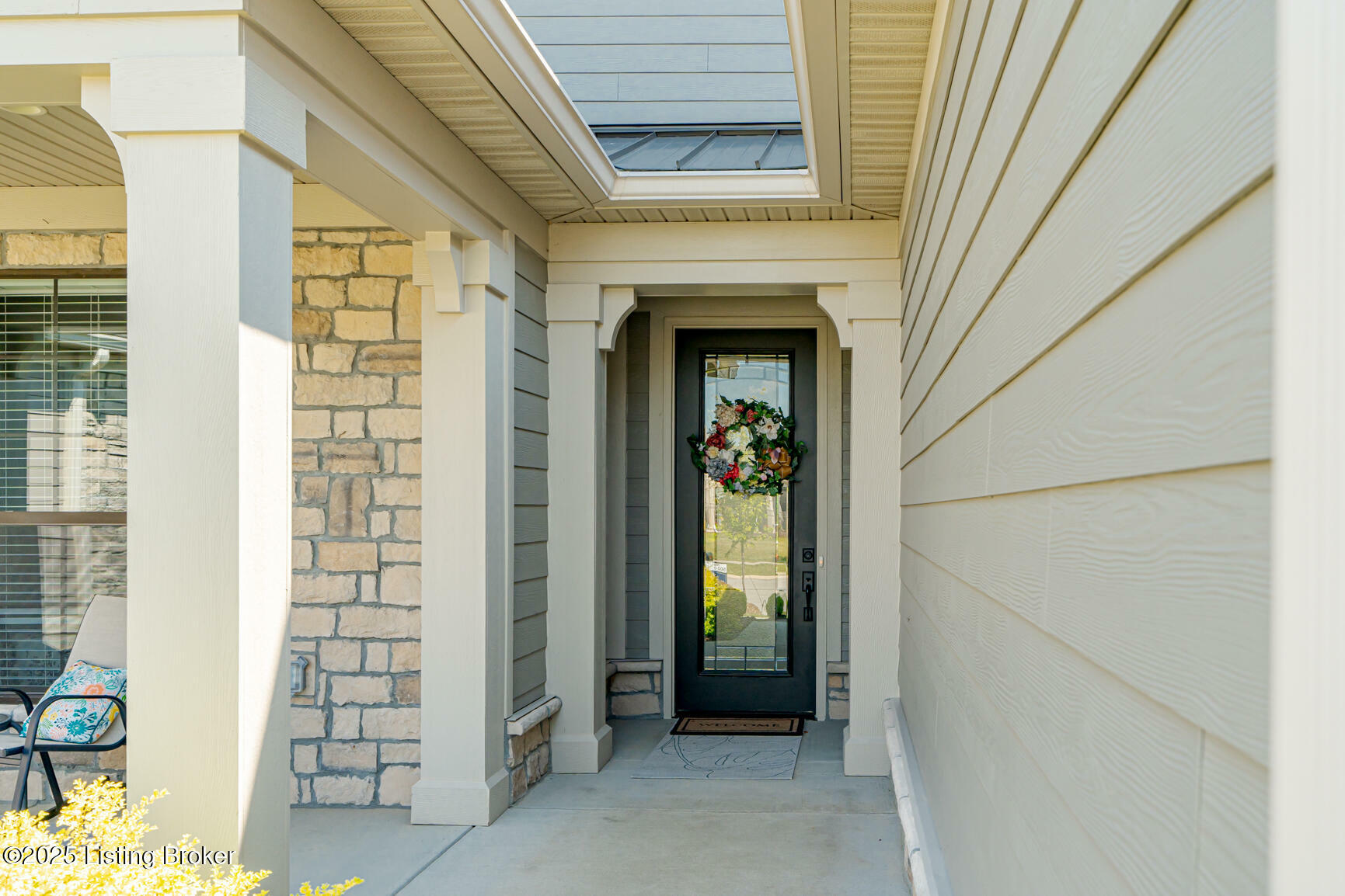 Property Photo: 1934 Dressage Cir KY 40245