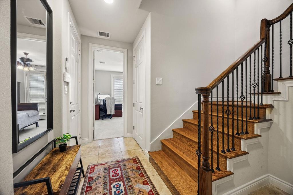 Property Photo: 2512 Maxroy Street TX 77007