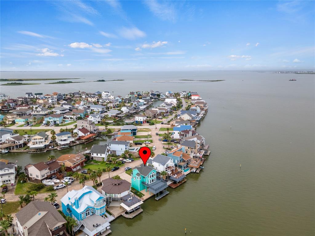 Property Photo:  407 Isles End Road Road  TX 77554 
