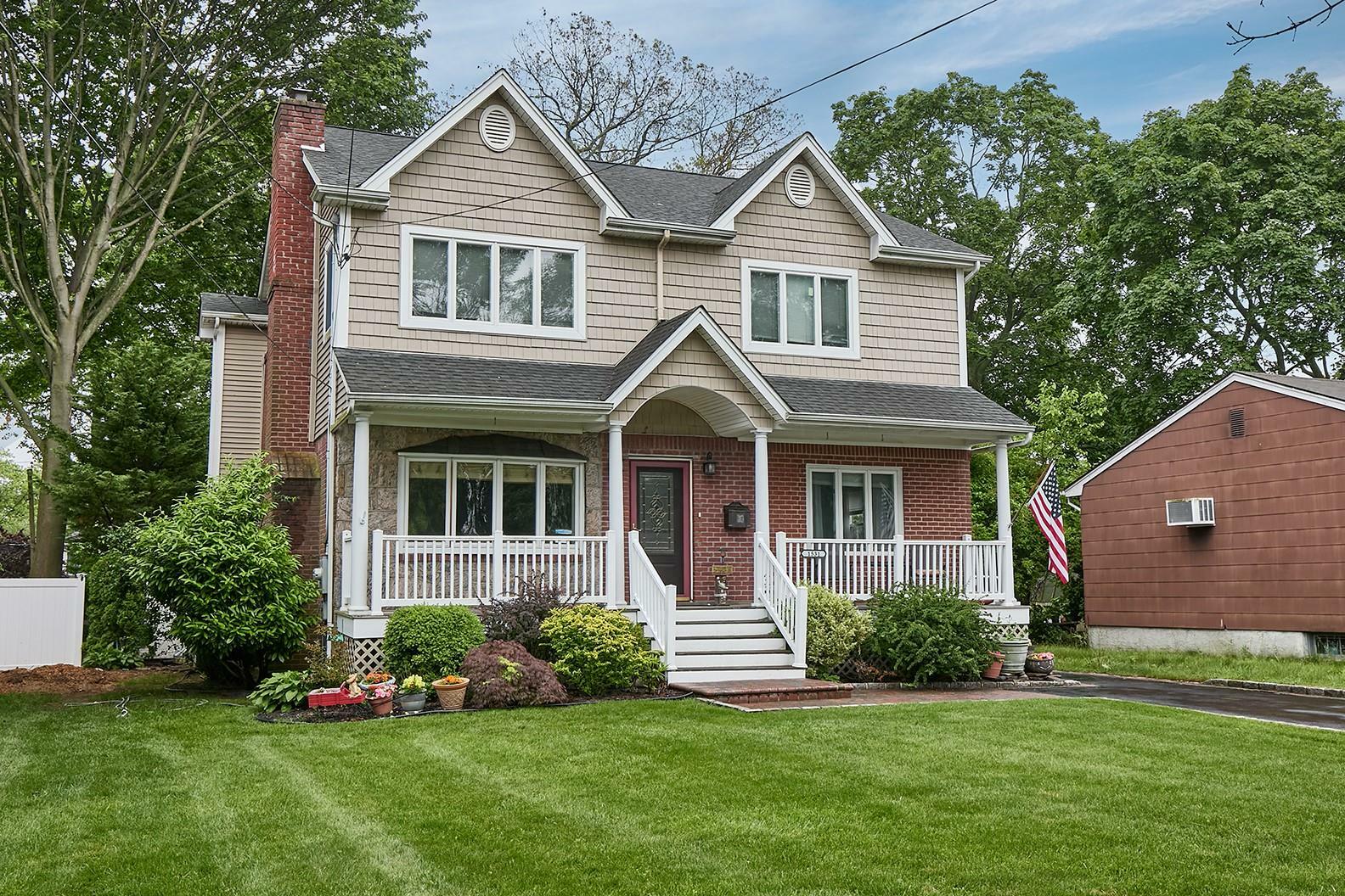 Property Photo: 1531 Richard Avenue NY 11566