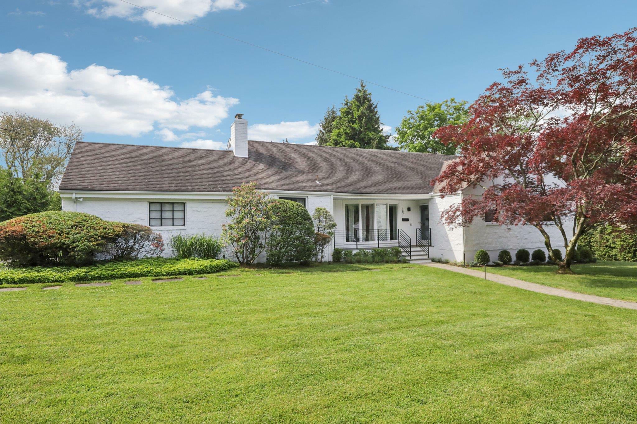 Property Photo: 187 Thornbury Road NY 10583