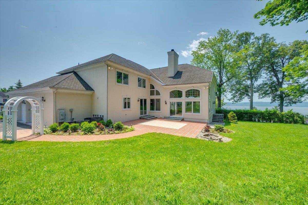 Property Photo: 9 Gualtiere Lane NY 10562