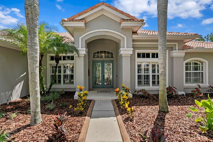 Property Photo: 17818 Arbor Greene Drive FL 33647