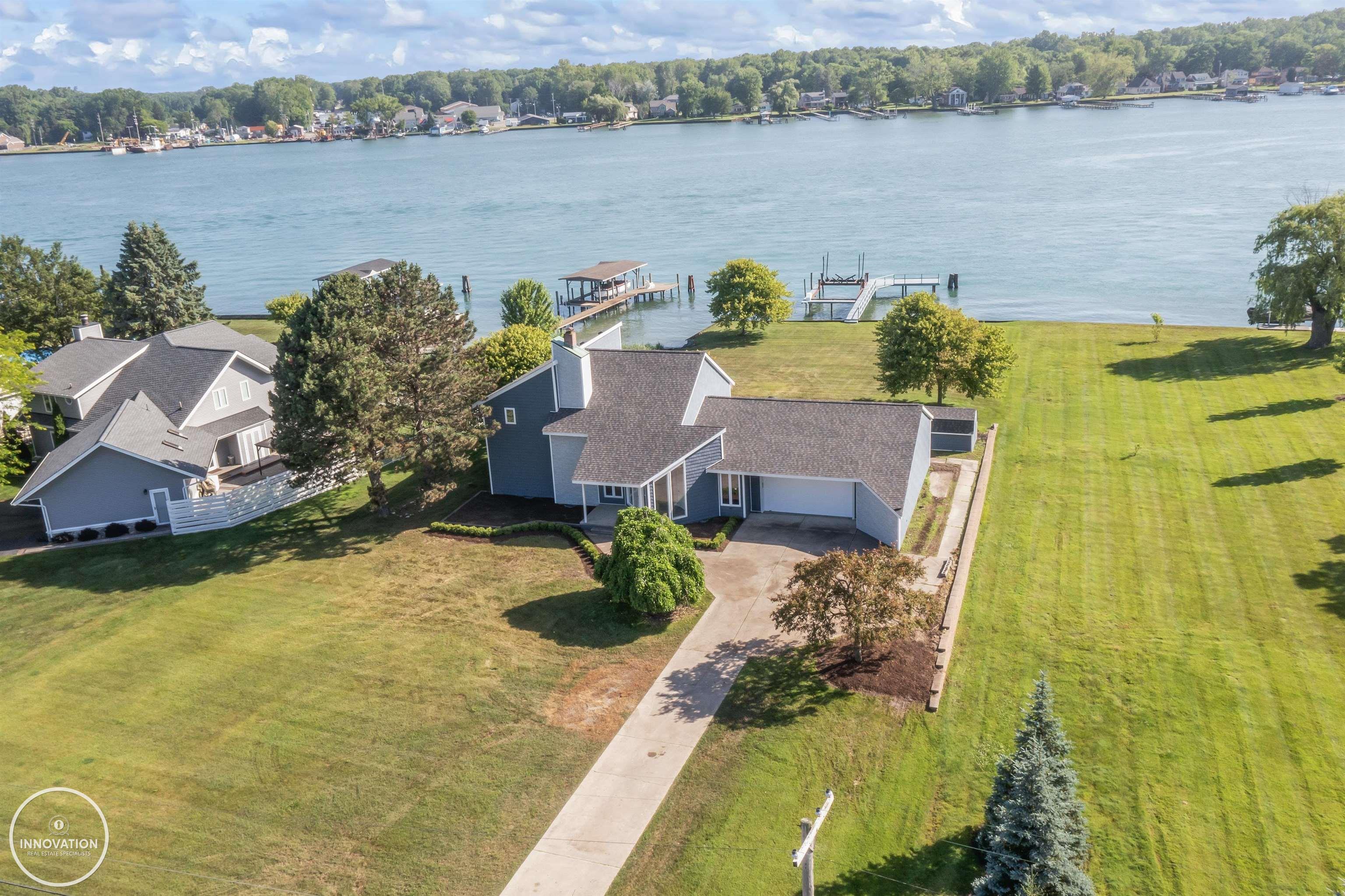Property Photo:  1600 N Channel Drive  MI 48028 