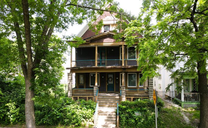 930 N 34th St  Milwaukee WI 53208 photo
