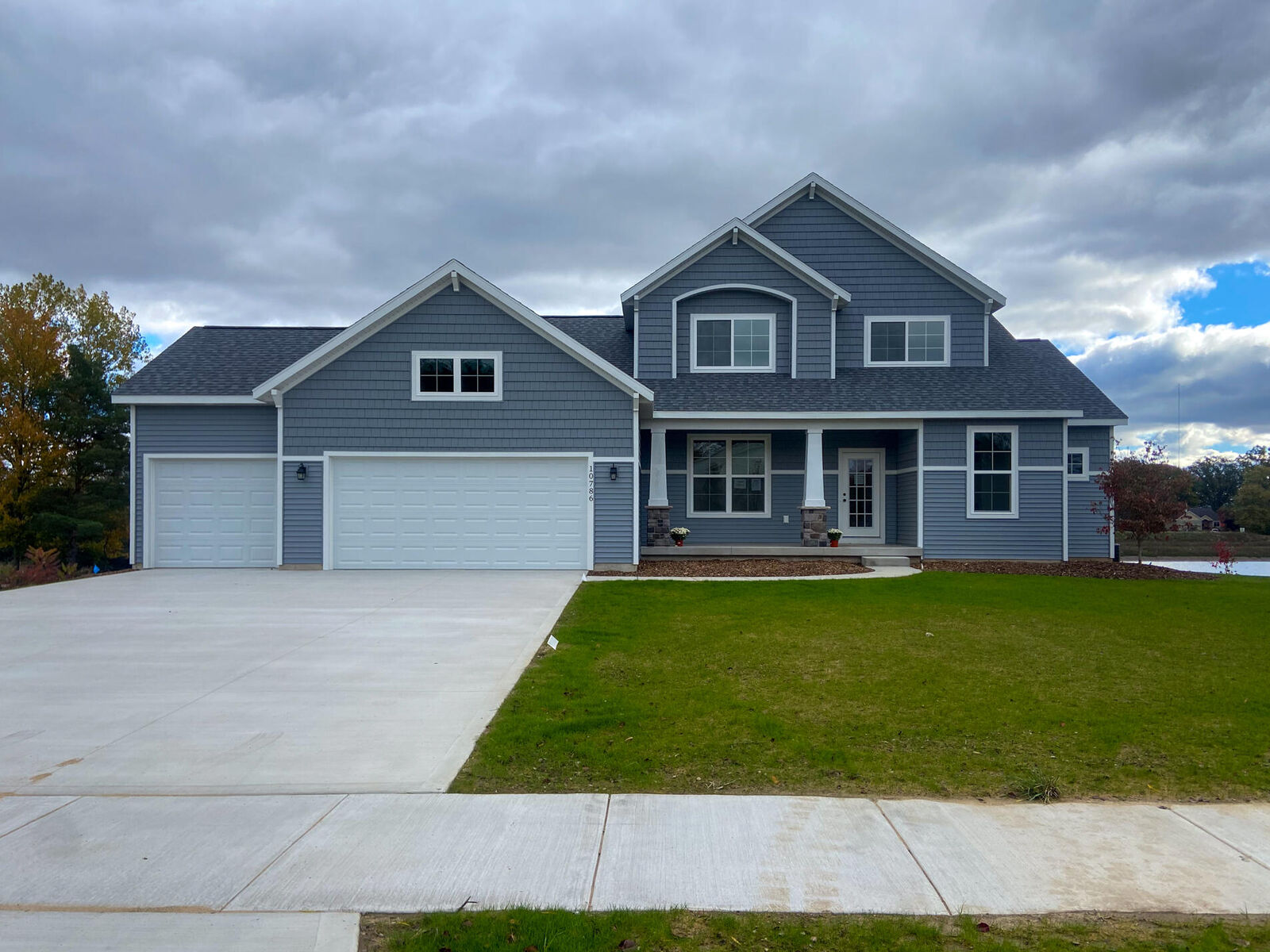 Property Photo:  10786 Melanie Drive  MI 49401 