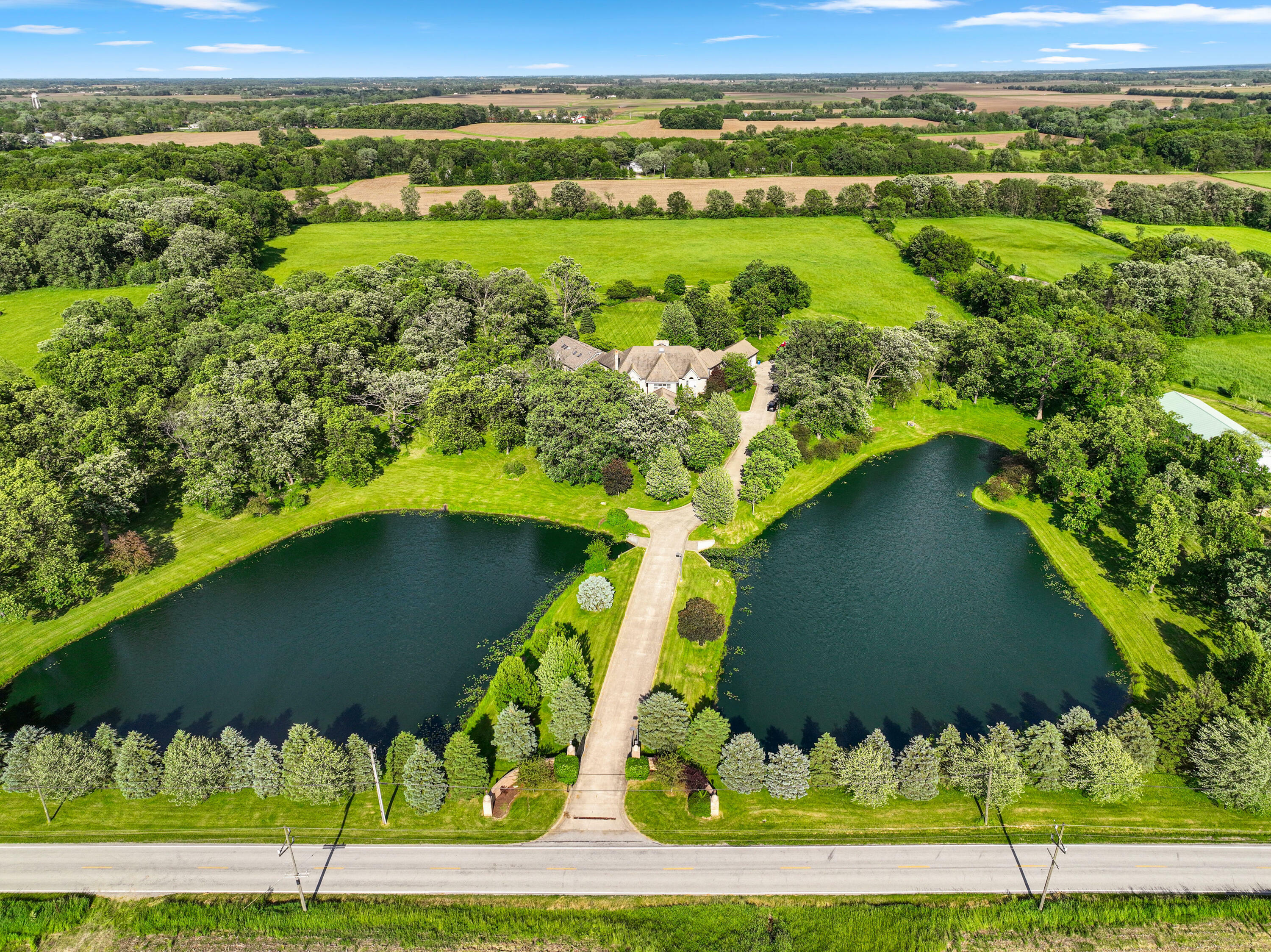 Property Photo: 861 S 800 W IN 46341