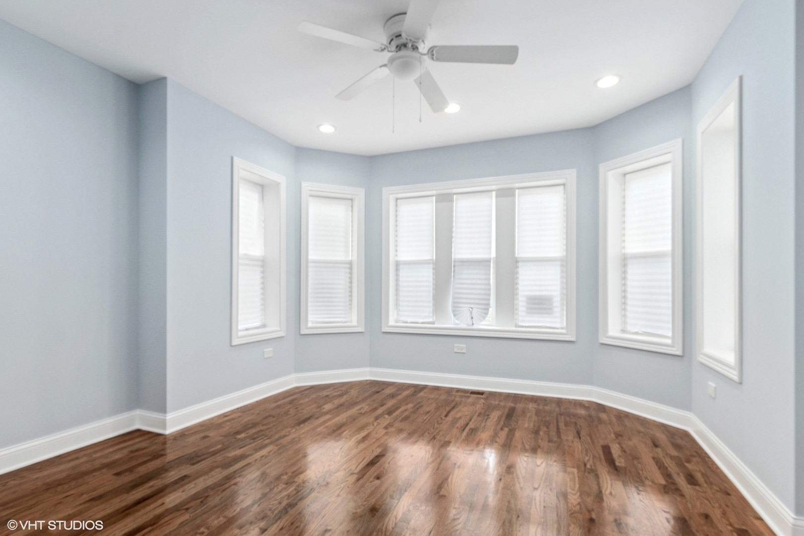 Property Photo:  629 E 87th Place  IL 60619 