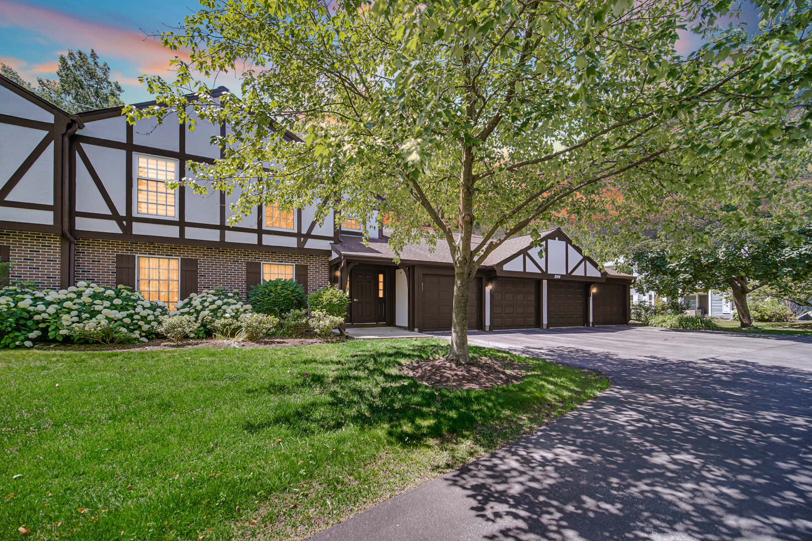 Property Photo: 2144 Berkley Court 101C IL 60565