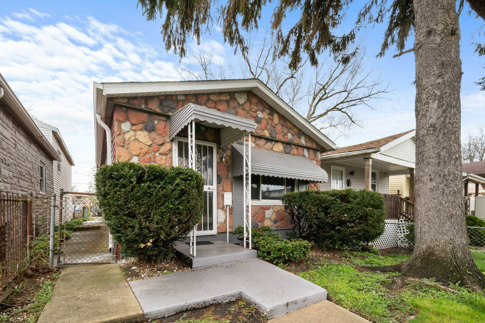 Property Photo: 11409 S Throop Street IL 60643