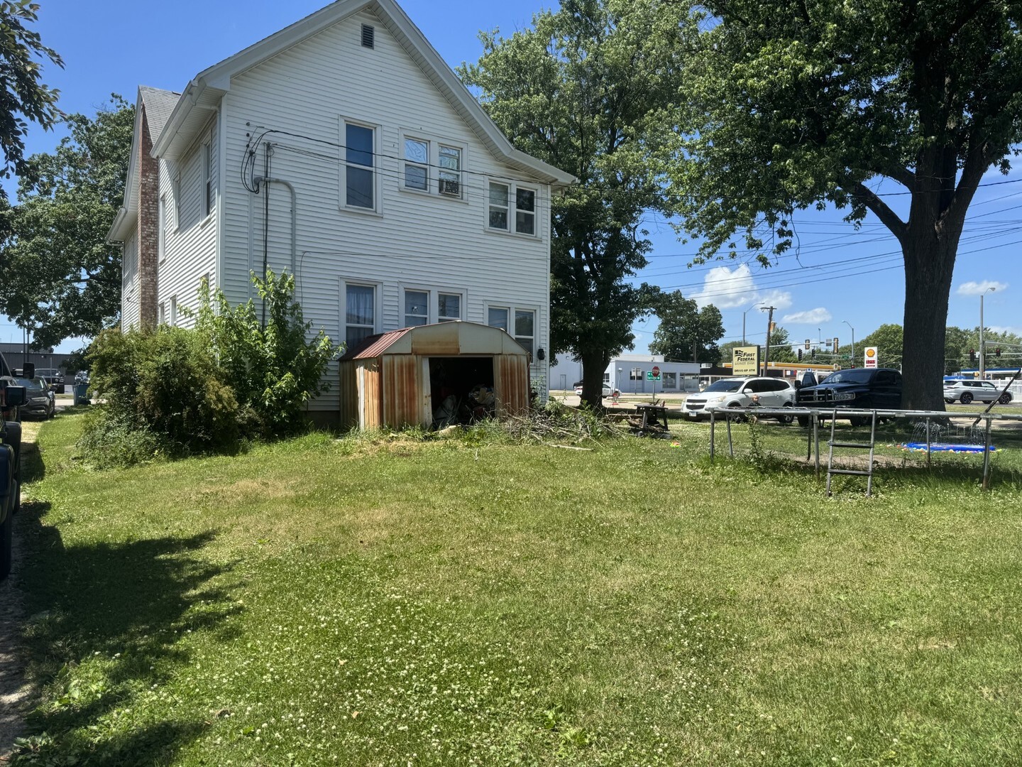 Property Photo:  611 13th Avenue  IL 61342 