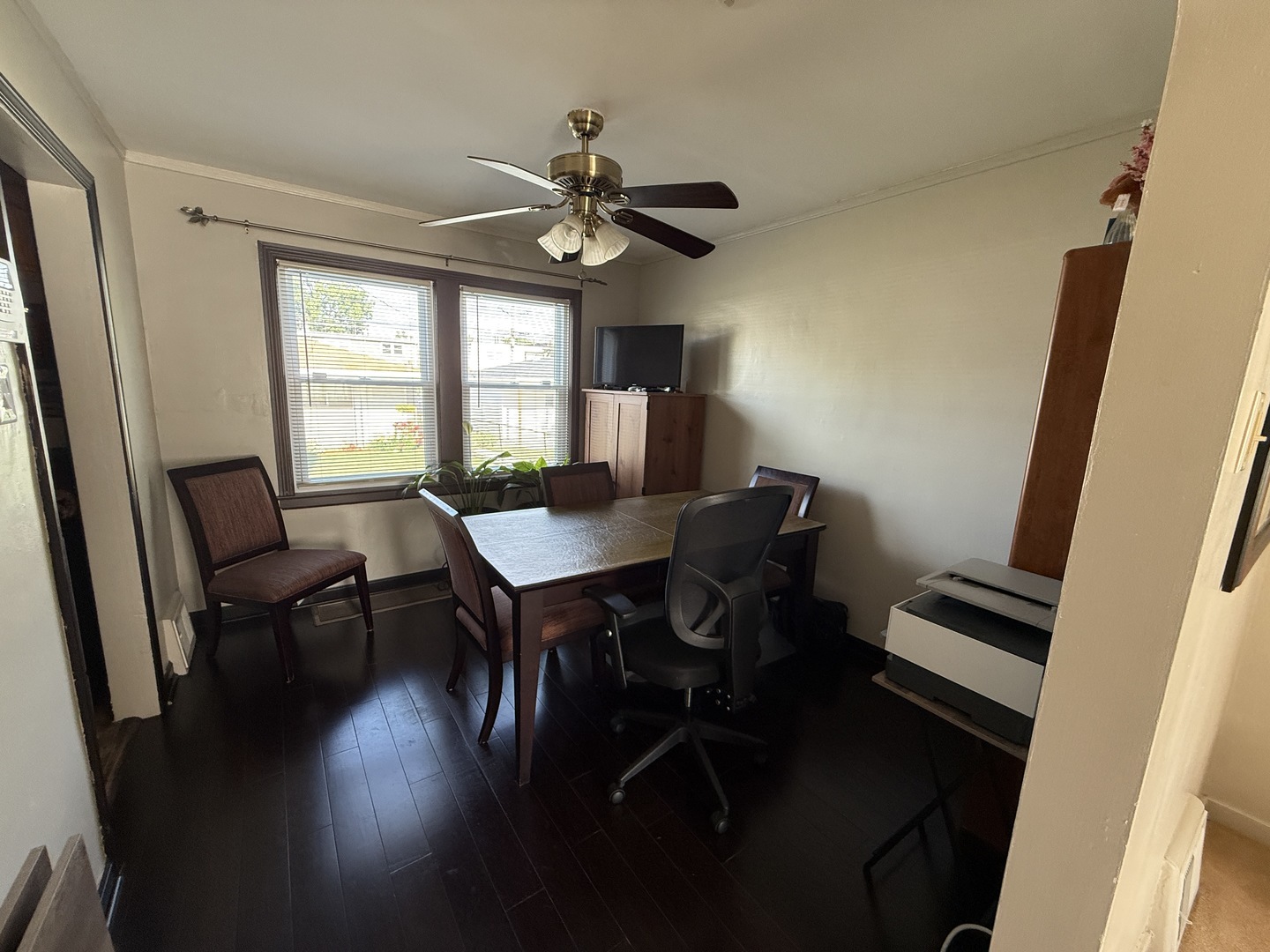 Property Photo:  