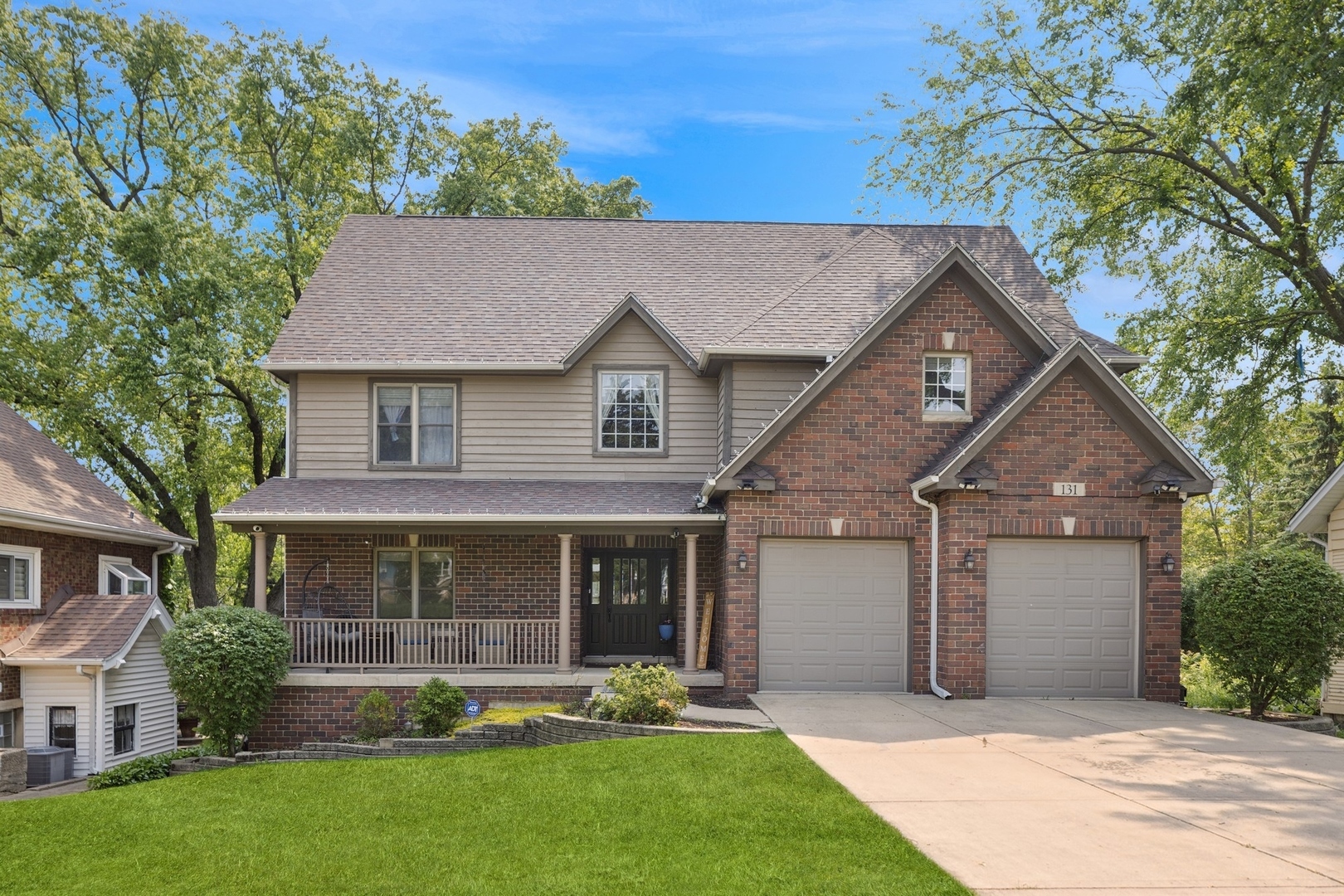 Property Photo: 131 N Wilmette Avenue IL 60559