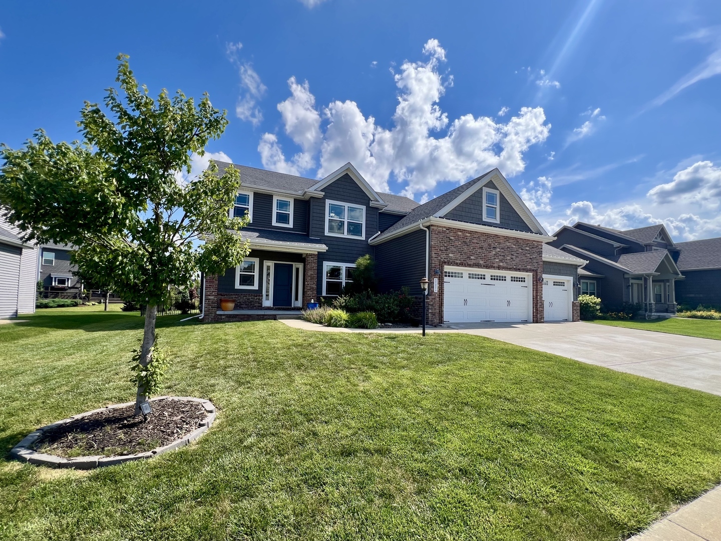 1111 Ashford Court  Mahomet IL 61853 photo