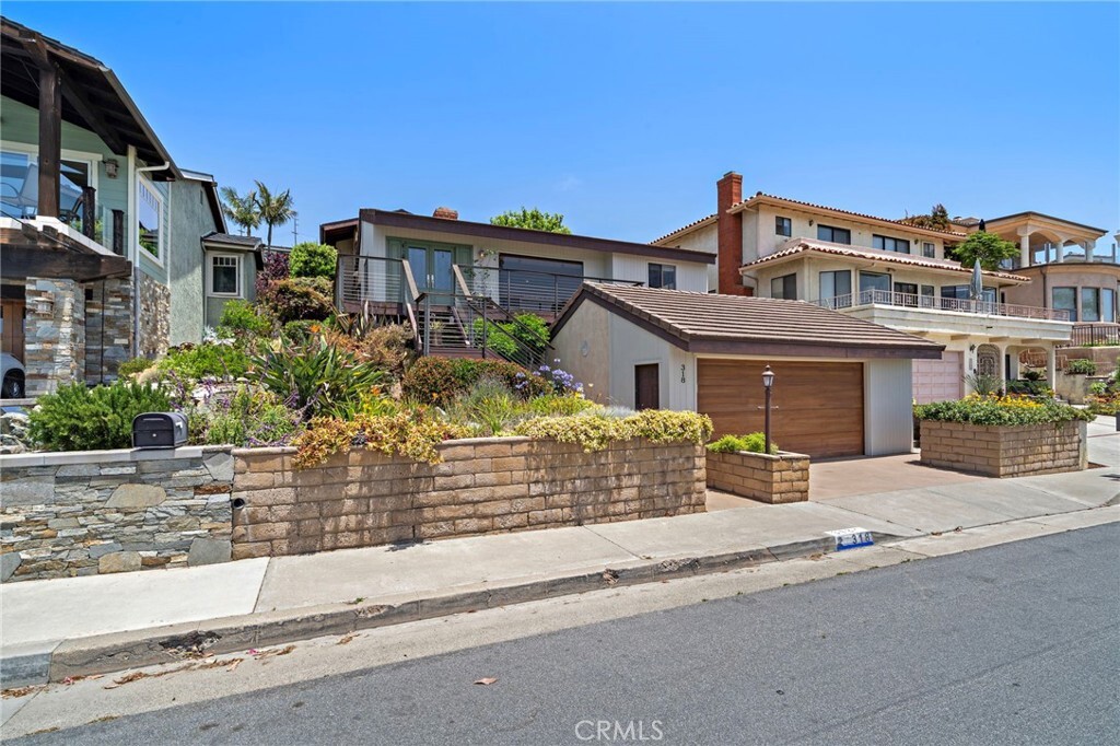 318 Avenida Santa Margarita  San Clemente CA 92672 photo