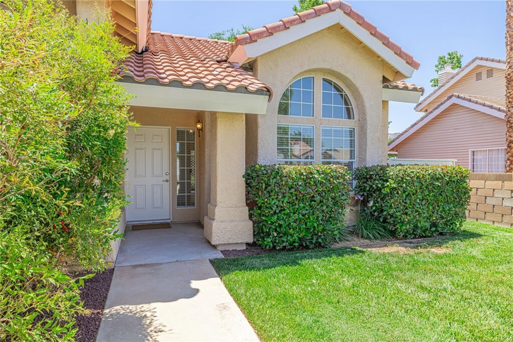 Property Photo:  6040 Caleche Road  CA 93536 