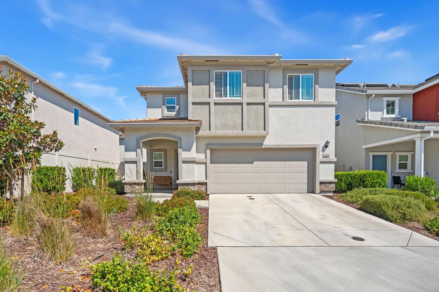Property Photo: 3839 Roseparke Way CA 95834