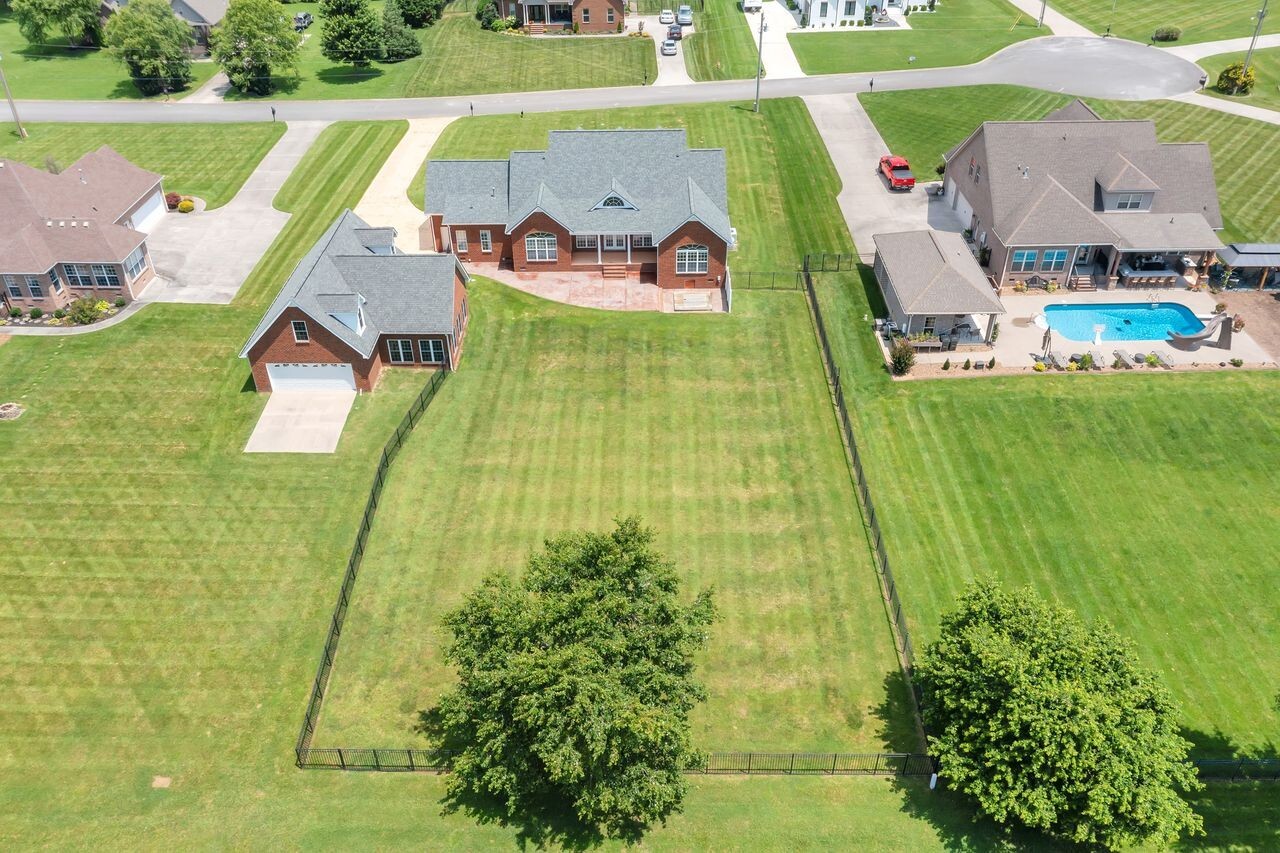 Property Photo: 76 Grace Haven Ct TN 37342