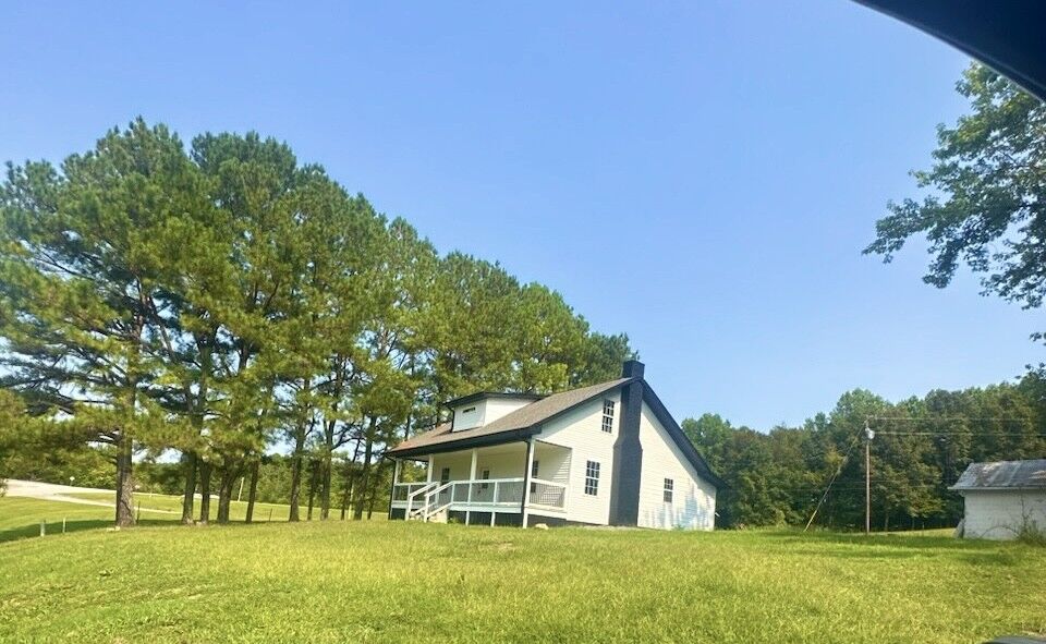 Property Photo: 975 Witcher Hollow Rd TN 37150