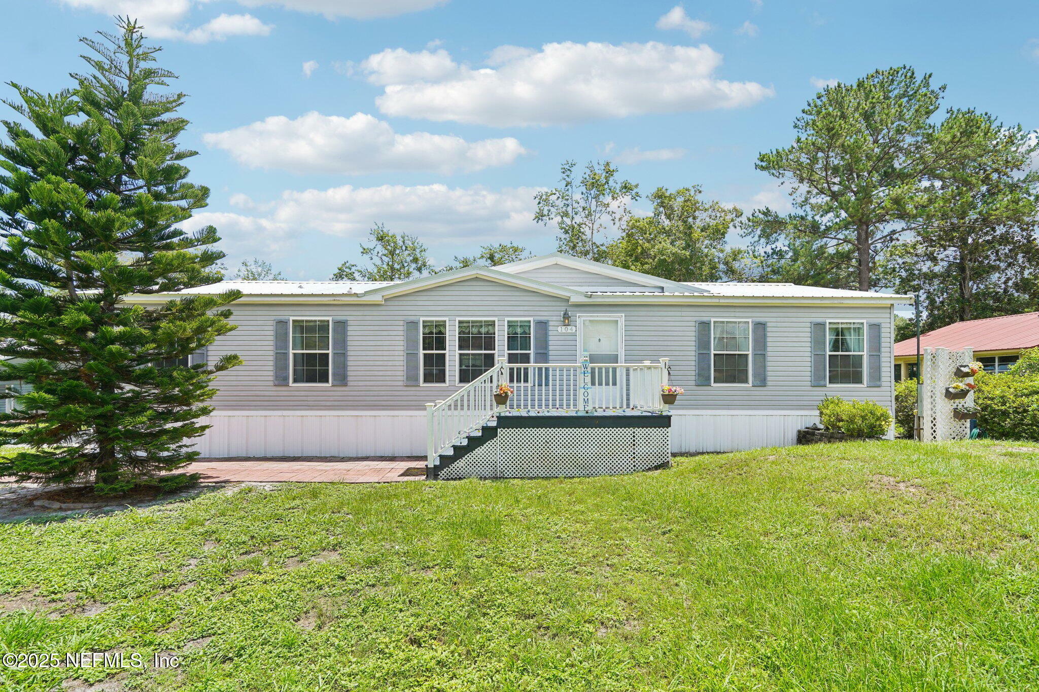 Property Photo: 104 Islander Lane FL 32189