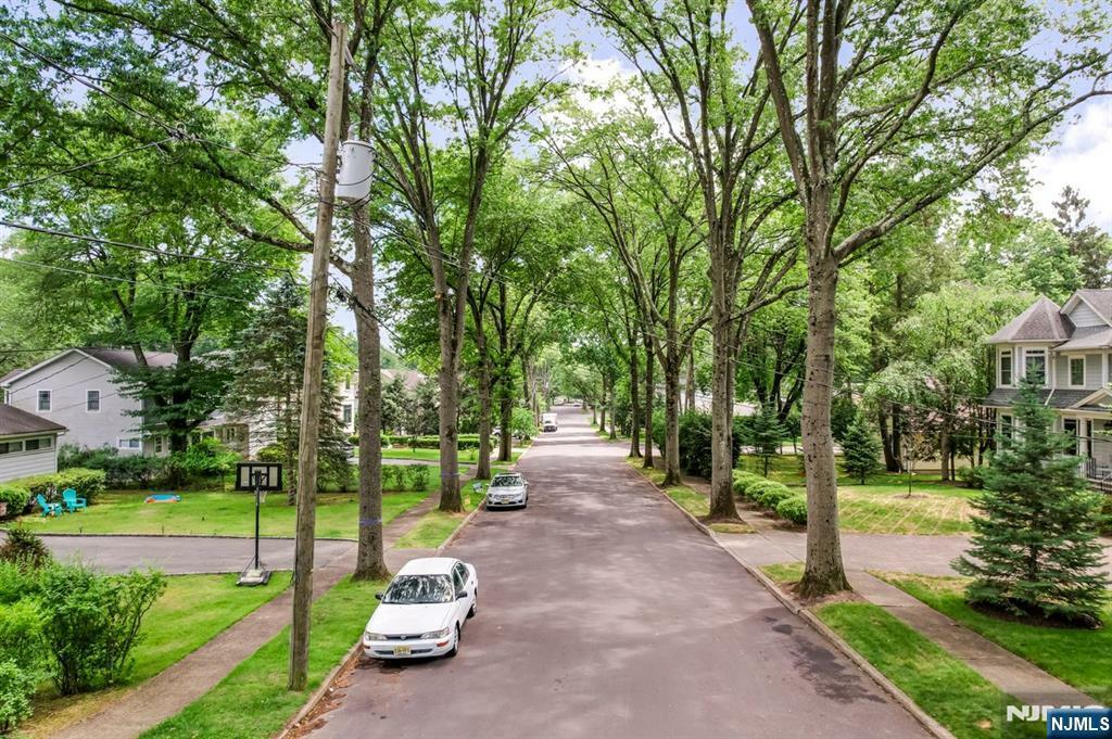 Property Photo:  142 Ellsworth Terrace  NJ 07452 