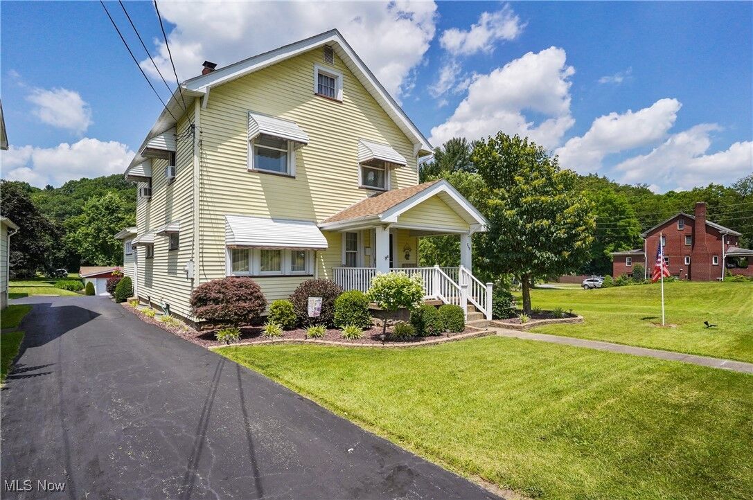 Property Photo:  715 E Lincoln Way  OH 44432 