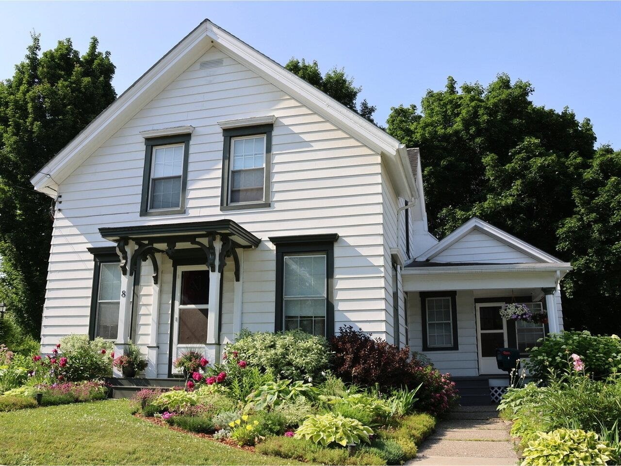Property Photo: 8 Diamond Street VT 05478