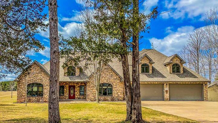 Property Photo: 19945 Edgewater Road MN 55063