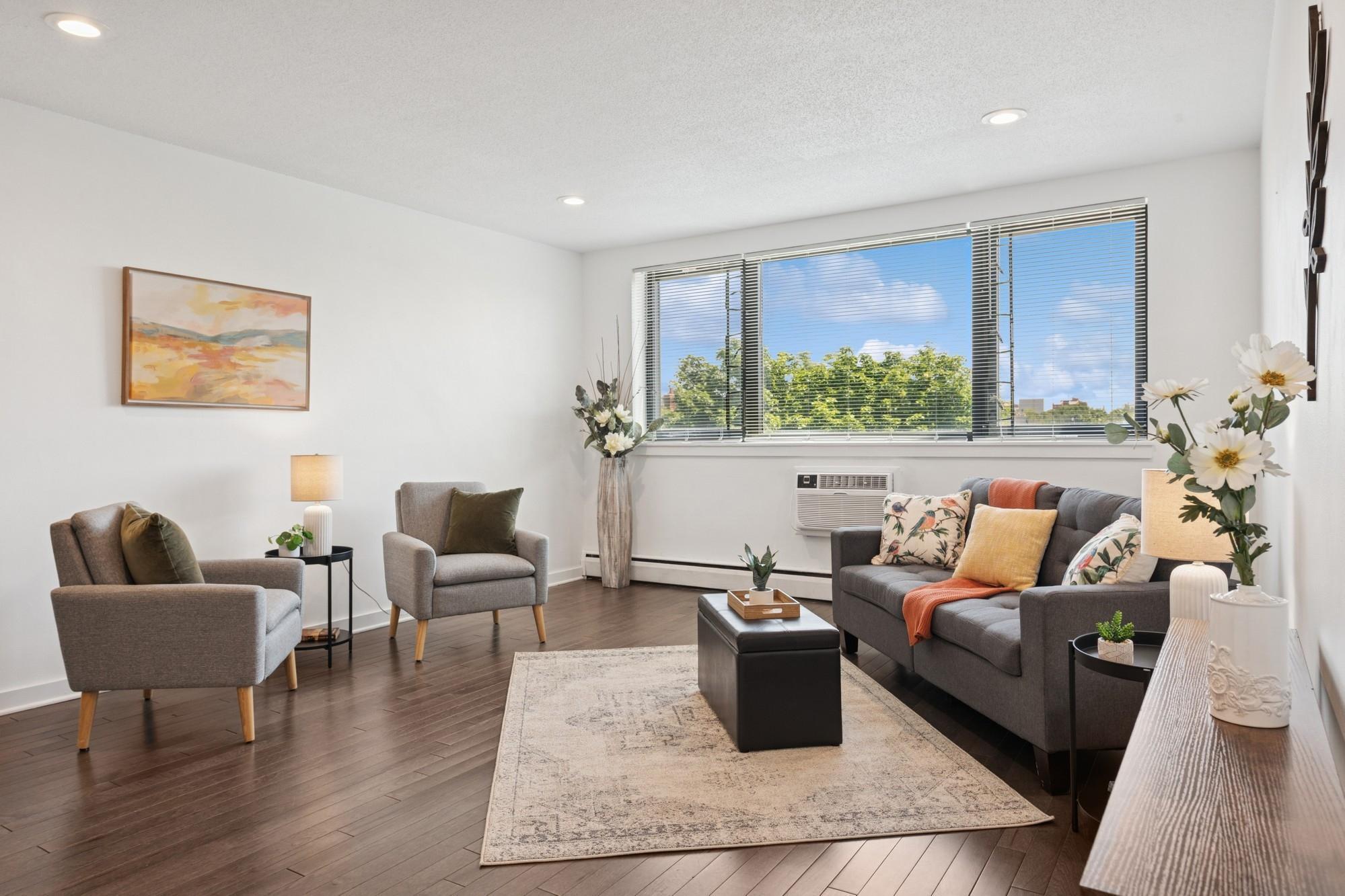 2500 Blaisdell Avenue 401  Minneapolis MN 55404 photo