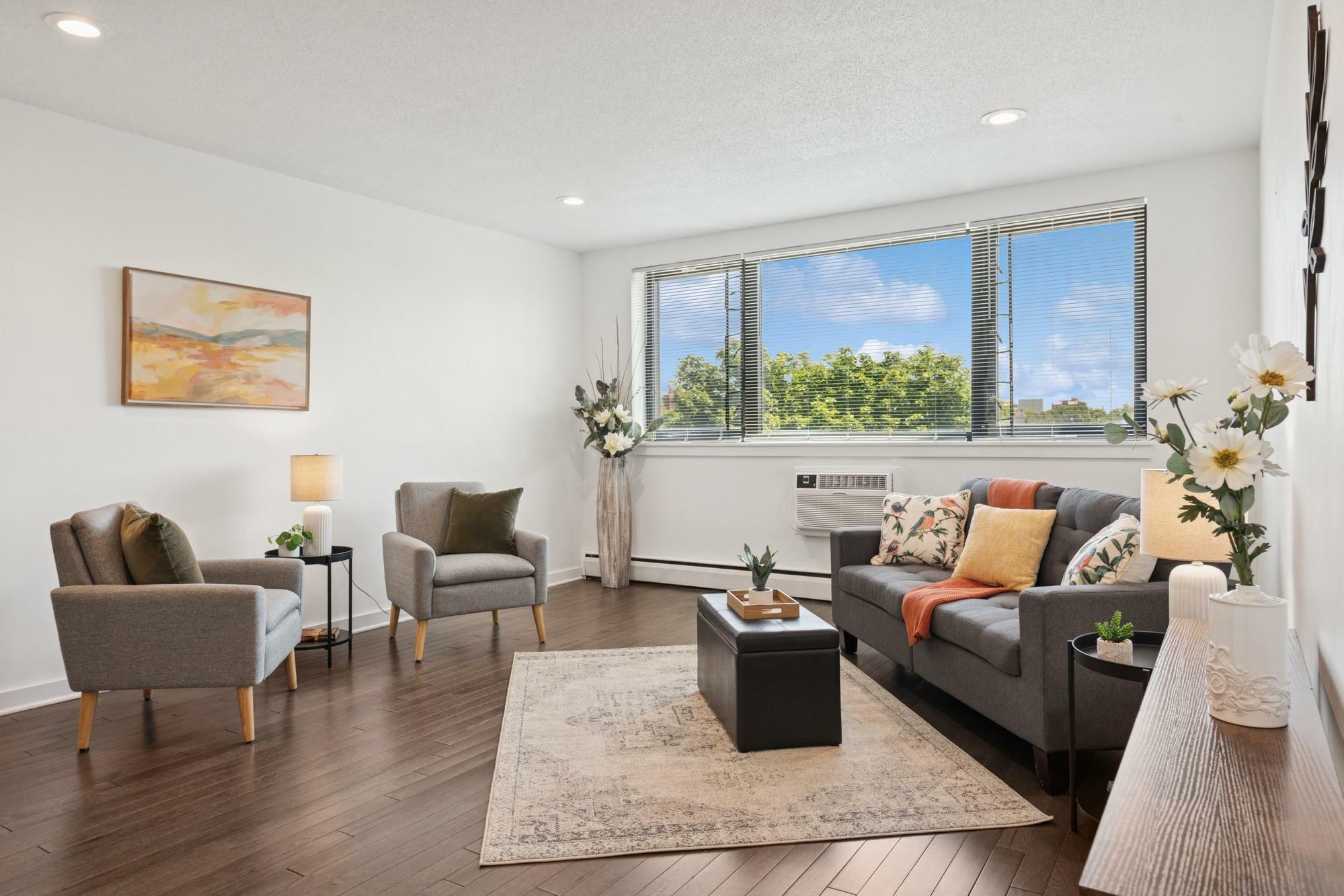 Property Photo: 2500 Blaisdell Avenue 401 MN 55404