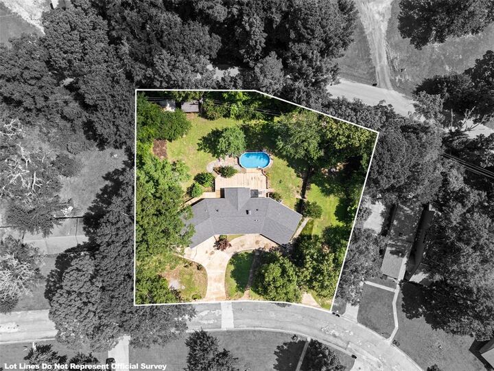 Property Photo: 1821 Azalea Street TX 75644