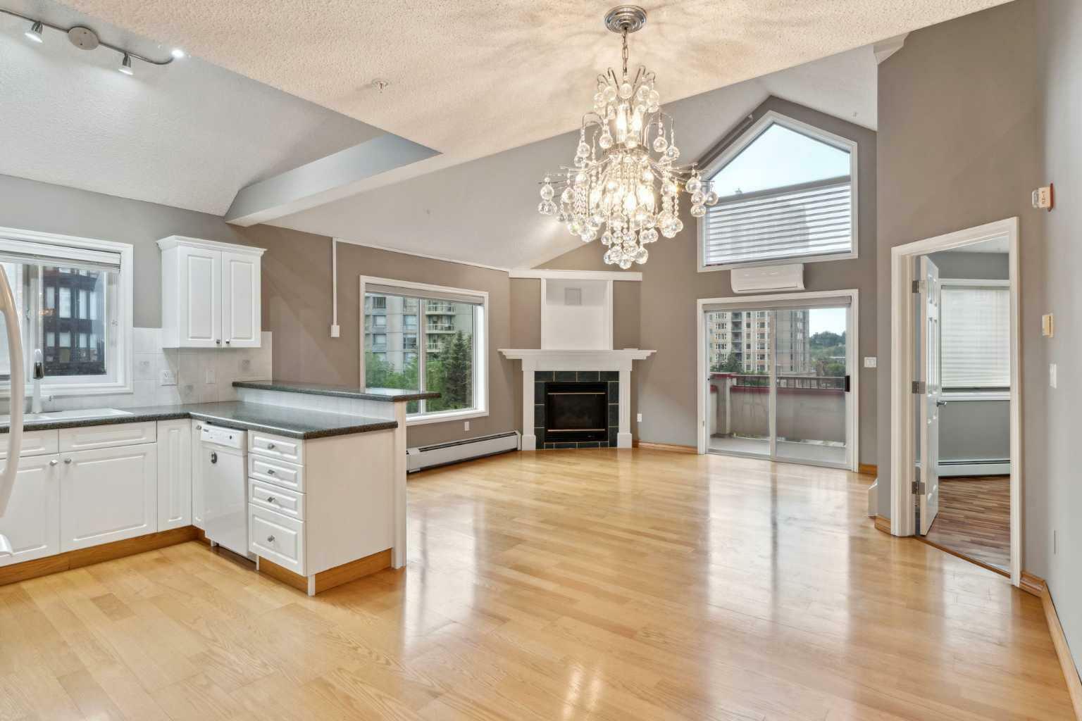 Property Photo: 777 3 Avenue SW 504 AB T2P 0G8