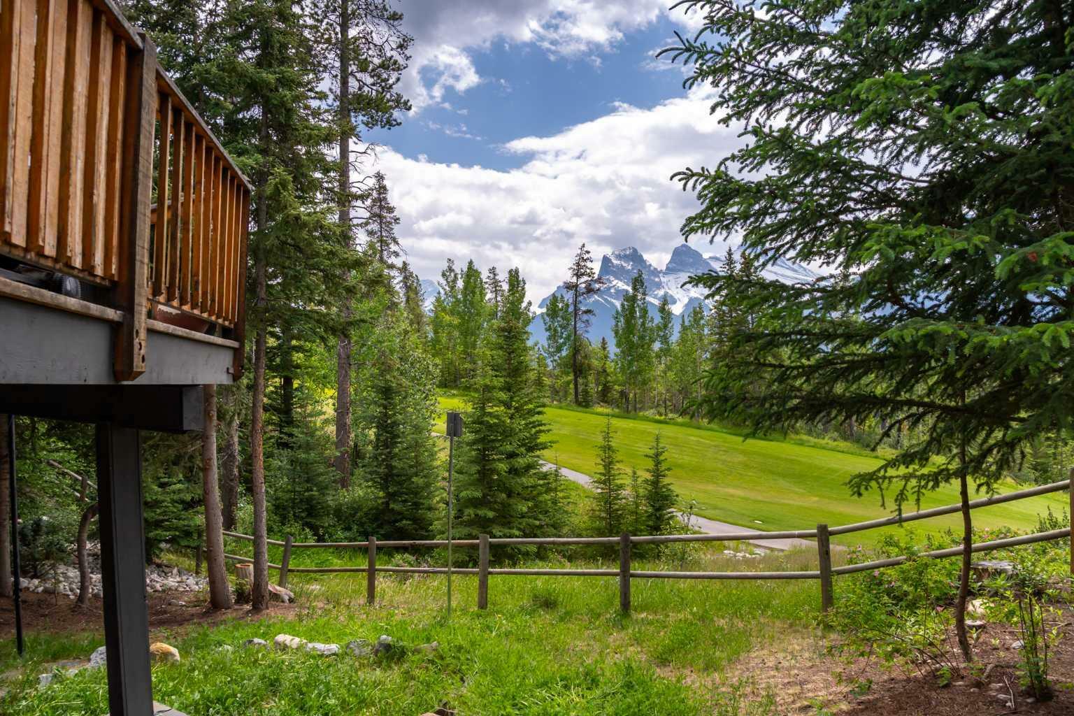 Property Photo:  129 Silvertip Ridge  AB T1W 3A8 