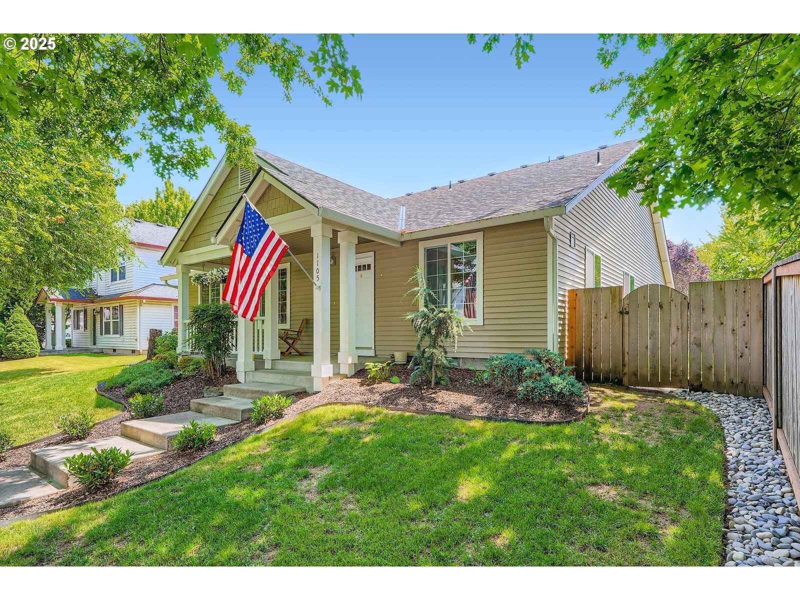Property Photo: 1105 NW 9th Way WA 98604