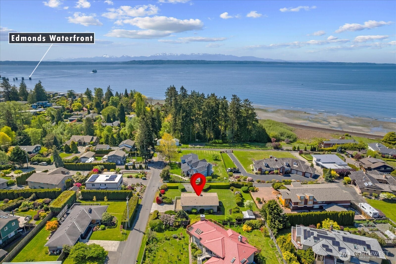 Property Photo: 731 Melody Lane WA 98020