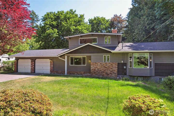 Property Photo:  1111  Garrison Avenue  WA 98366 