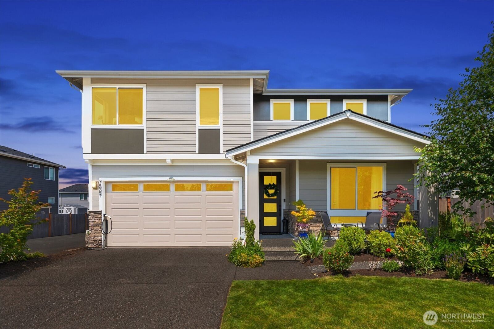 Property Photo: 7509 SE 11th Place WA 98258