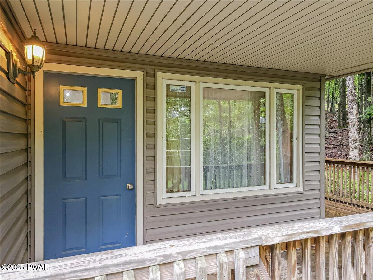Property Photo: 102 Keystone Court PA 18328