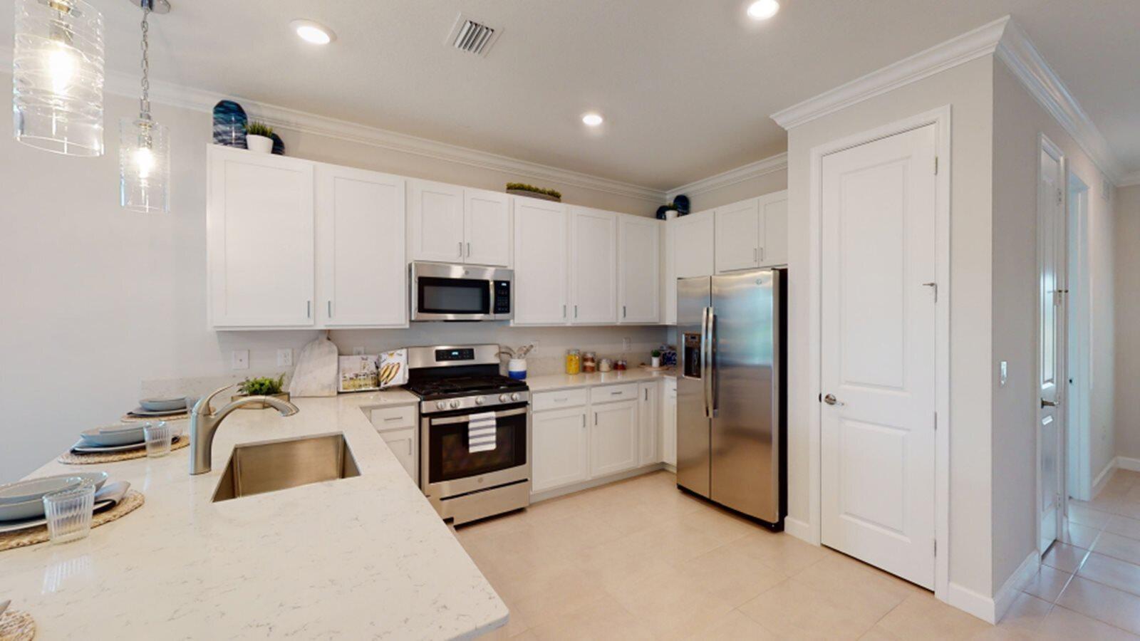 Property Photo: 1089 SE Crosswood Way FL 34984