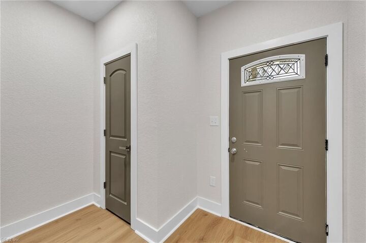Property Photo:  329 Briggs St  VA 23434 