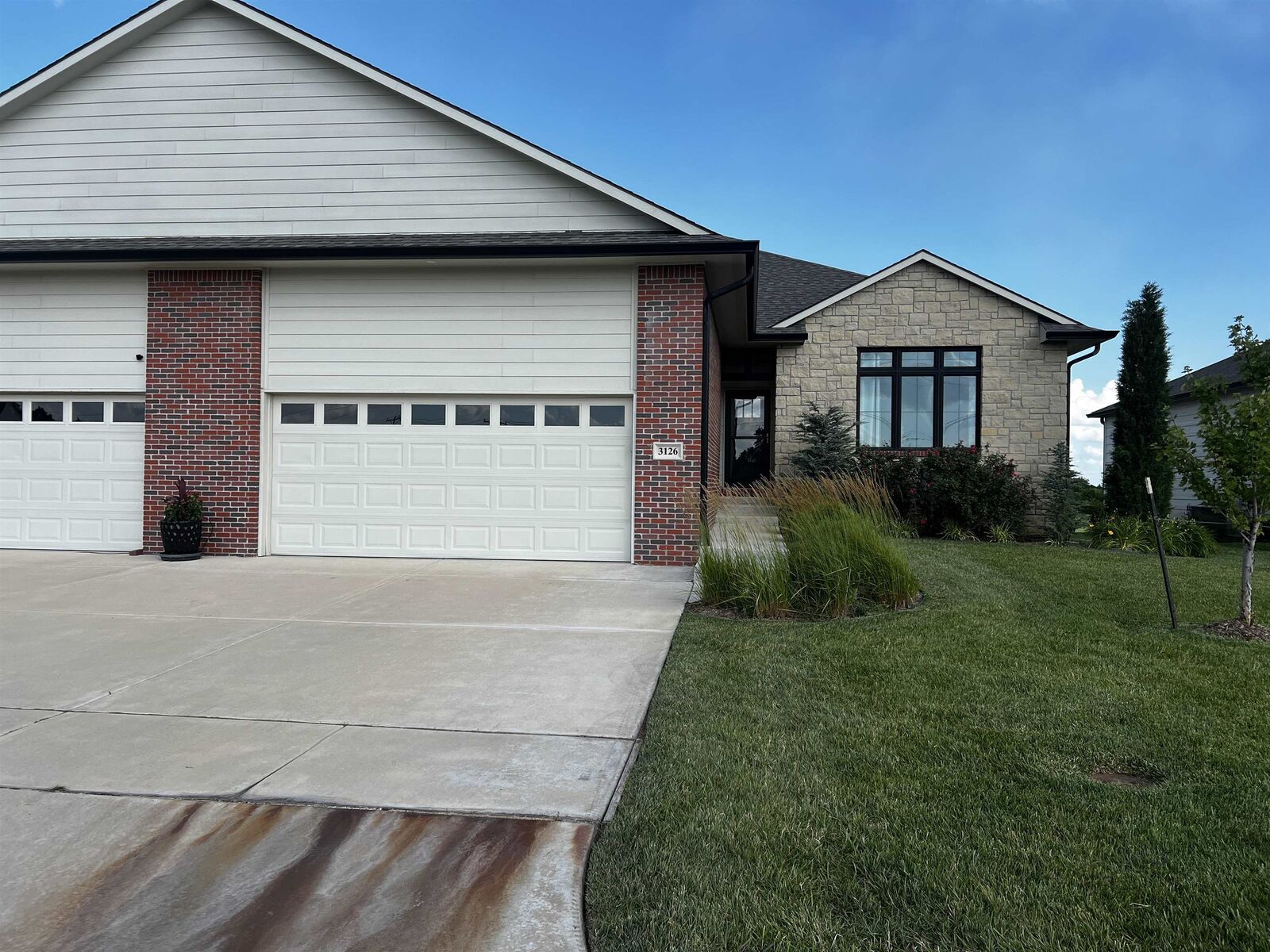 Property Photo: 3126 Long Court KS 67156