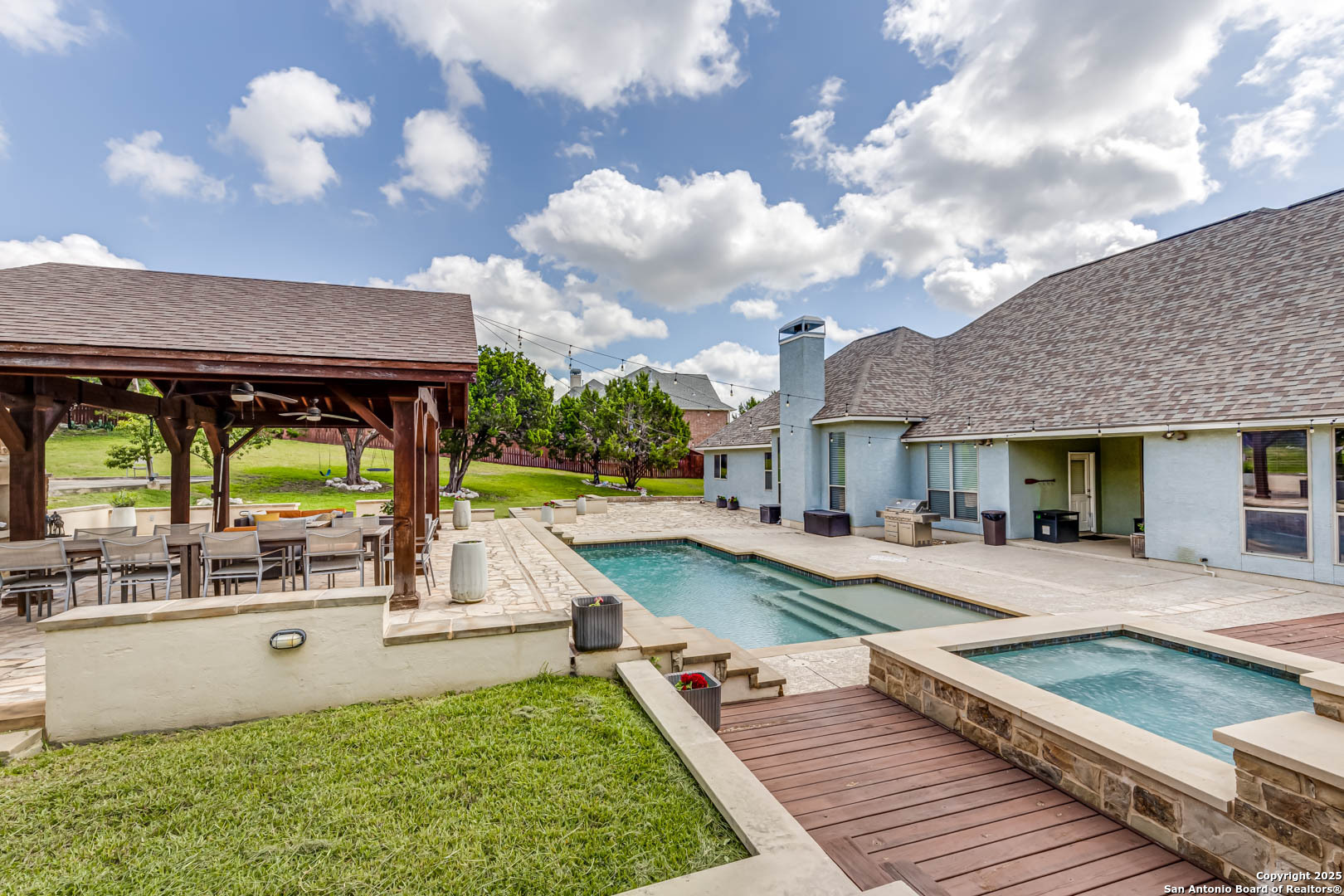 Property Photo: 21903 Roan Blf TX 78259