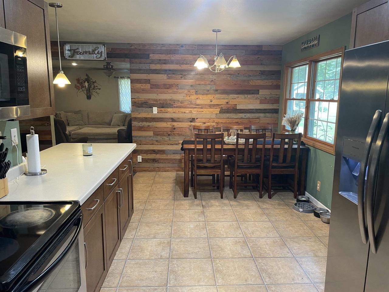 Property Photo: 103 Fairview Court WI 53931