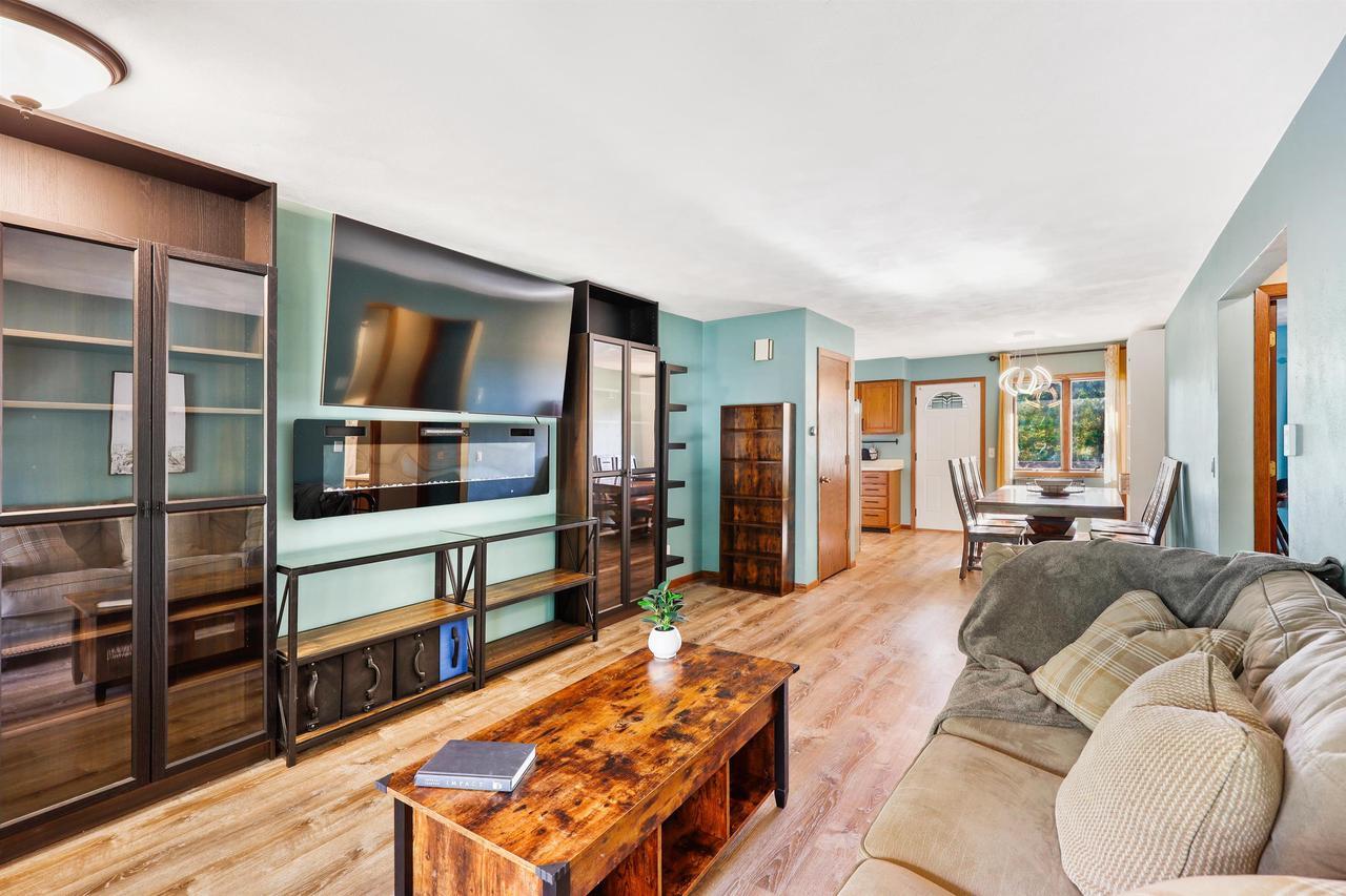 Property Photo: 967 North Wuthering Hills Drive WI 53546