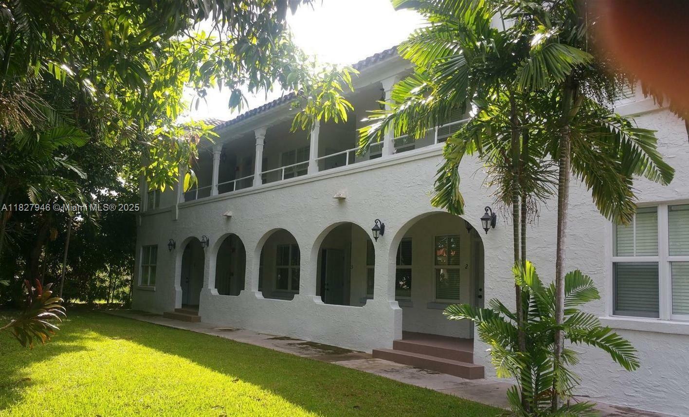 Property Photo: 119 Cibao Ct 5 FL 33134