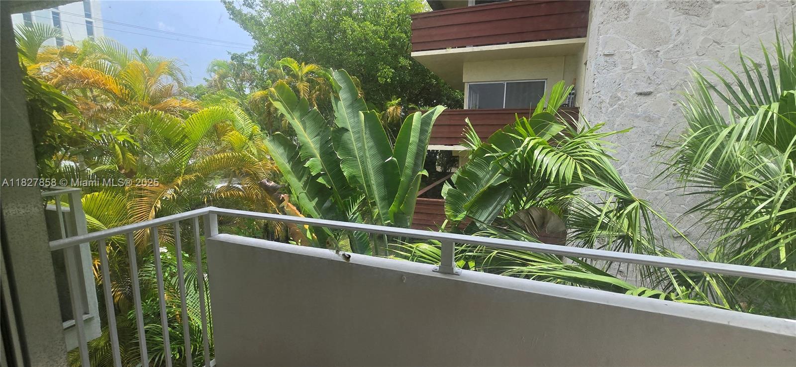 Property Photo: 1235 Mariposa Ave 8 FL 33146