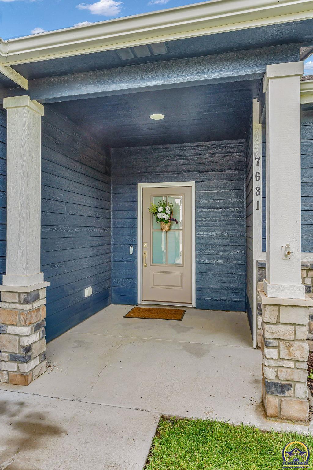 Property Photo: 7631 SW 24th Ter KS 66614