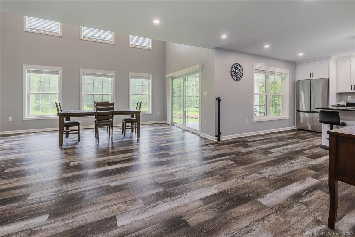 Property Photo: 5 Farnham Road CT 06763