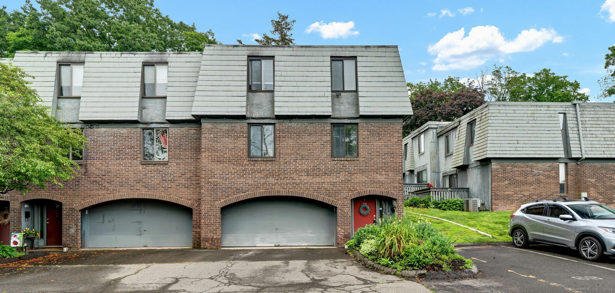 Property Photo:  70 Trolley Crossing Lane 70  CT 06457 