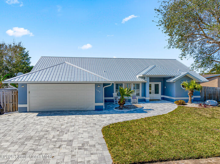 Property Photo:  100 Matthews Street  FL 32937 